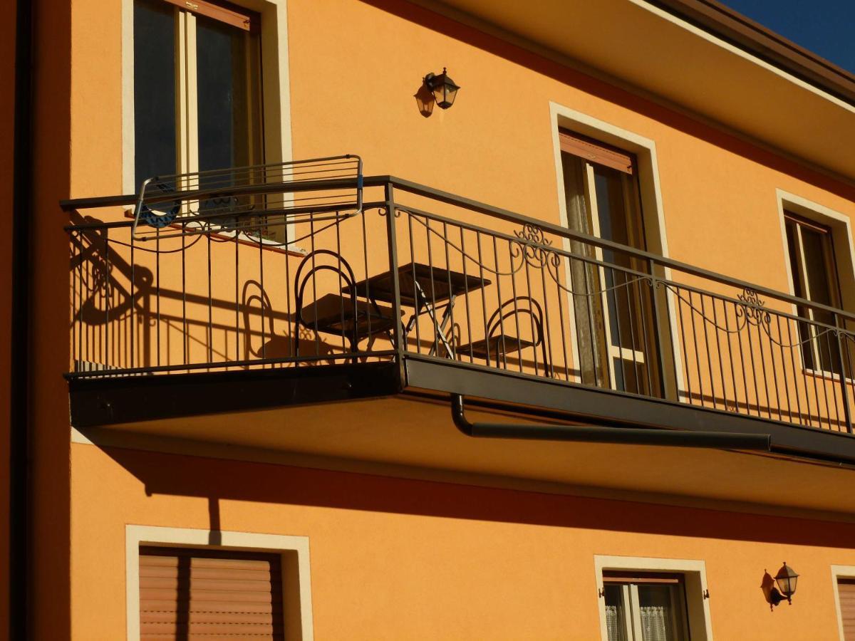 Casa Teodoro - Gelsomino & Ulivi Apartment Tignale Exterior photo